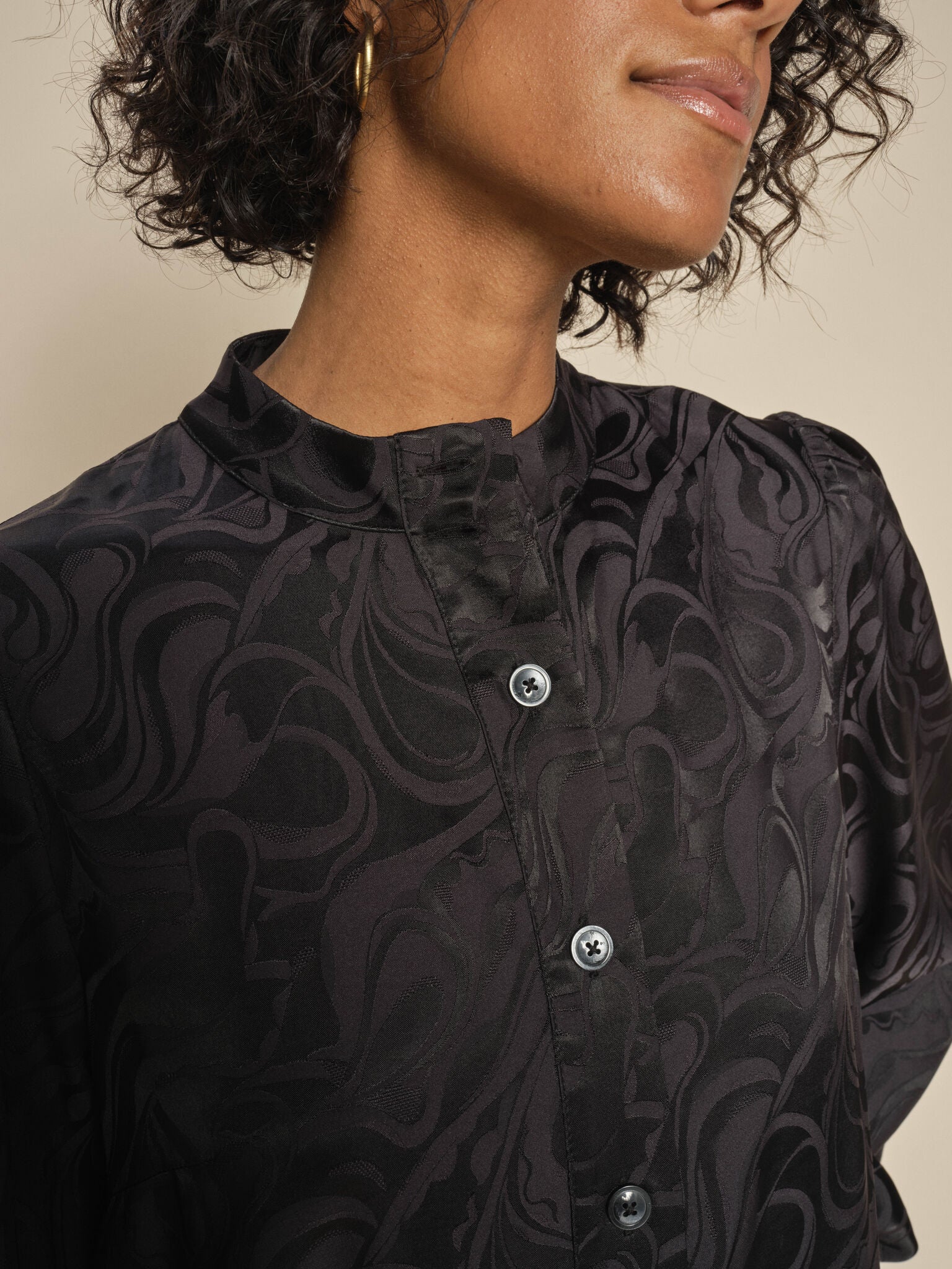 Modelshot / Black / Detail